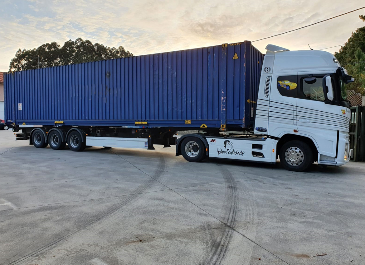 Foto Portacontenedores